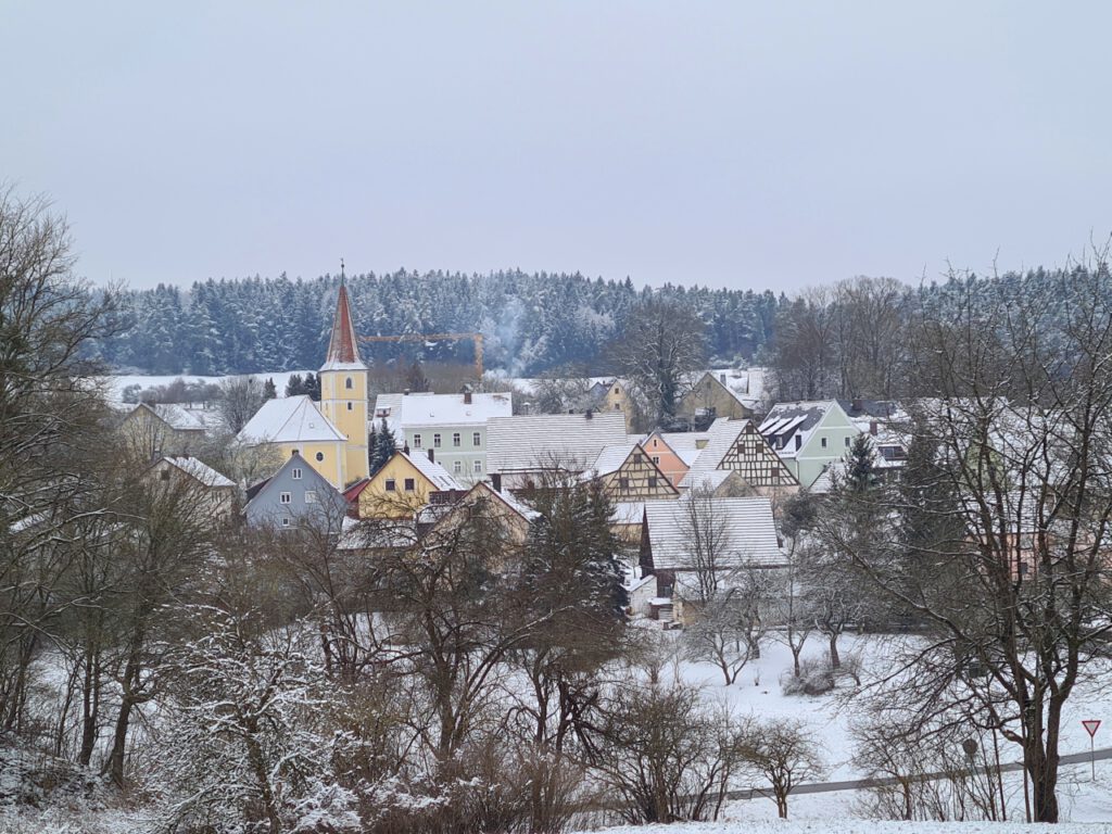 Das hübsche Dorf Fürnried.